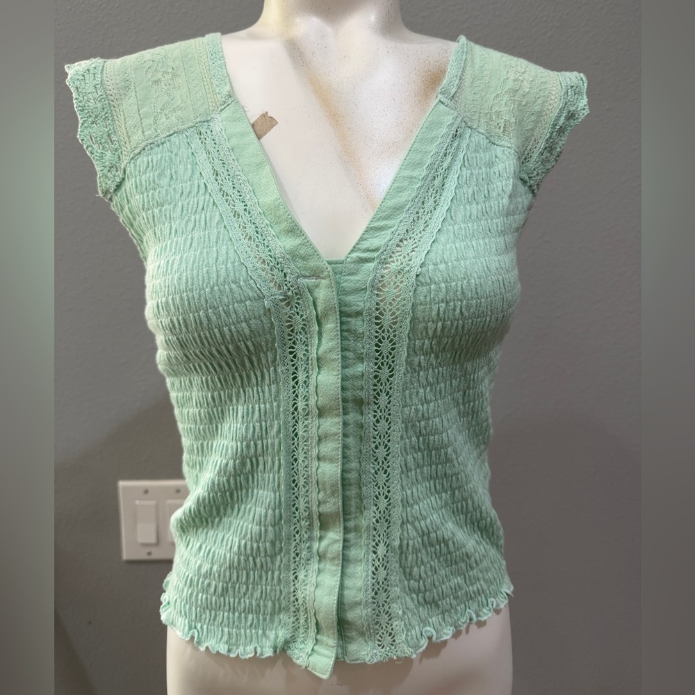 Free People Mint Green Lace Accent Blouse. Size small.